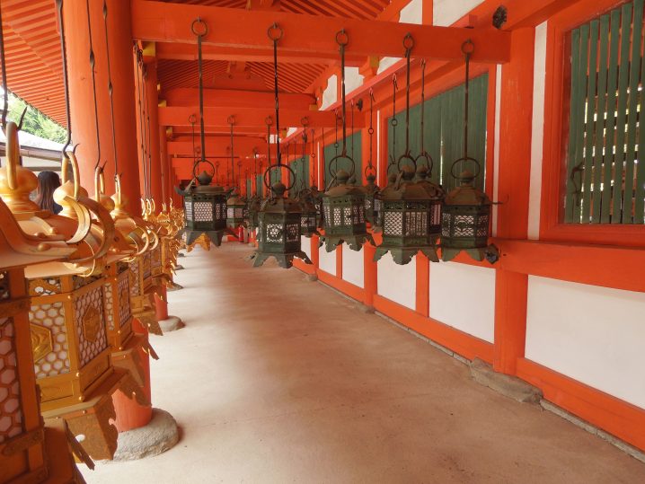西回廊(東面)