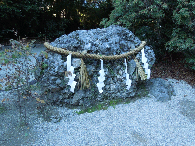 下鴨神社のさざれ石