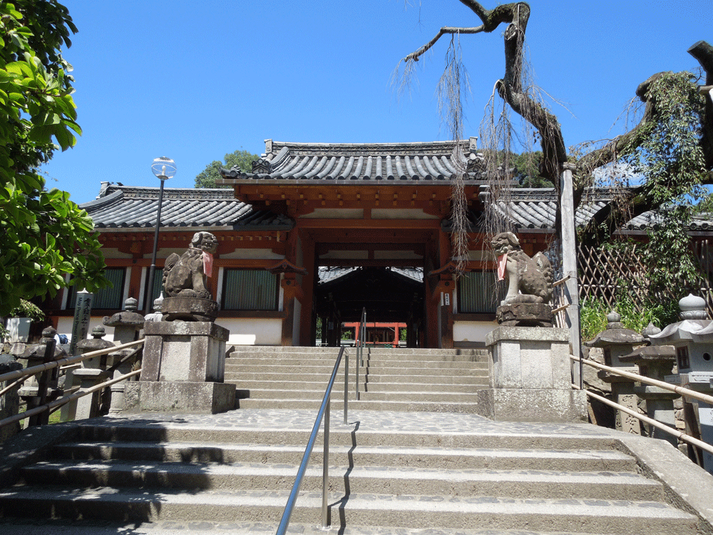 氷室神社の四脚門