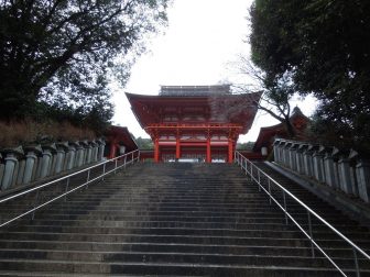 近江神宮の楼門