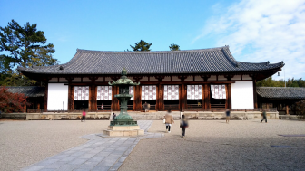 法隆寺の大講堂