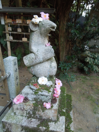 大豊神社の狛ネズミ
